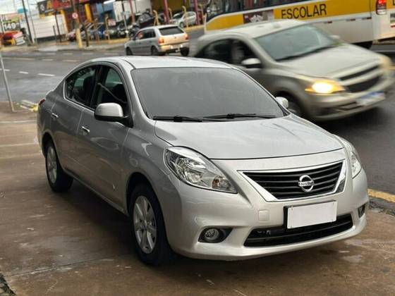 NISSAN VERSA 1.6 16V FLEX SL 4P MANUAL